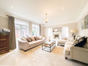 Photo 7- click for photo gallery